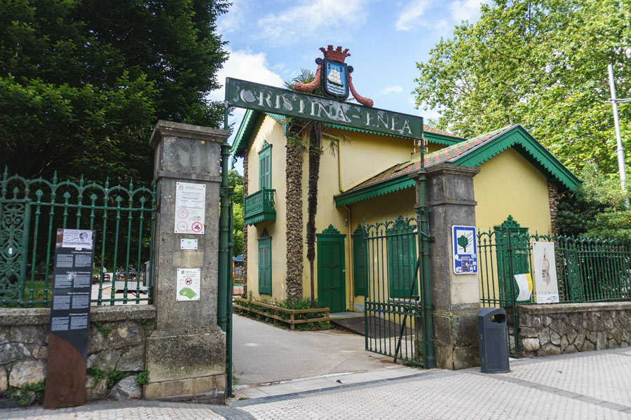 Entrance to Cristina Enea park