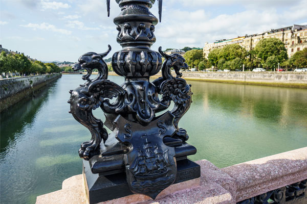 Figures of mythological animals on the railing of the María Cristina bridge in San Sebastián